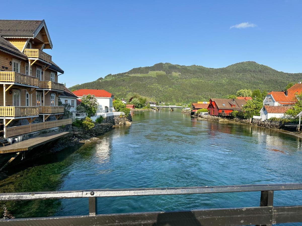 Stryn House - Hotel & Apartments Eksteriør billede