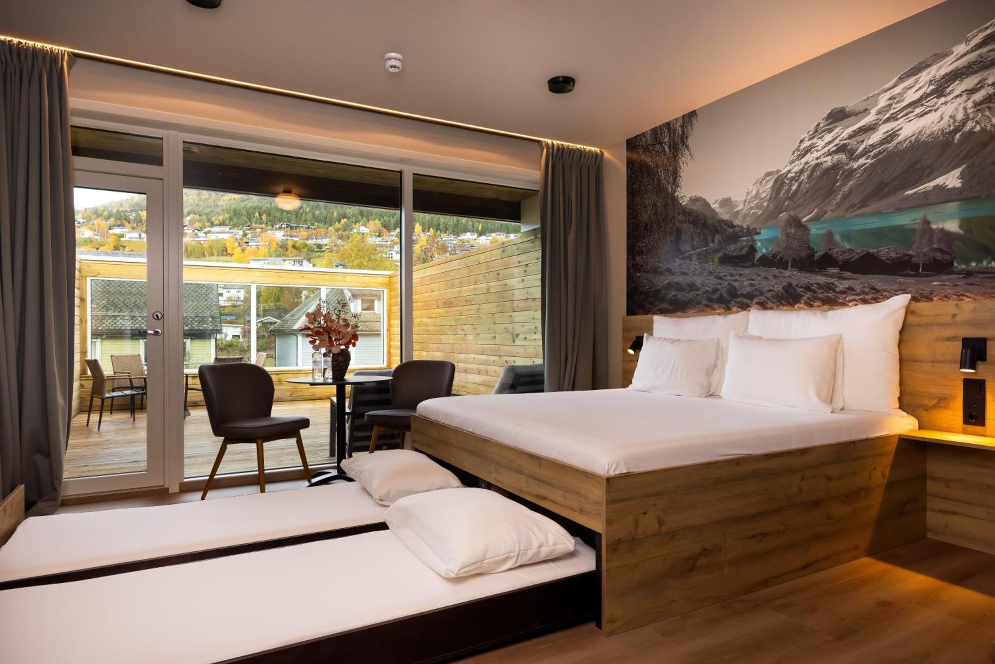 Stryn House - Hotel & Apartments Eksteriør billede